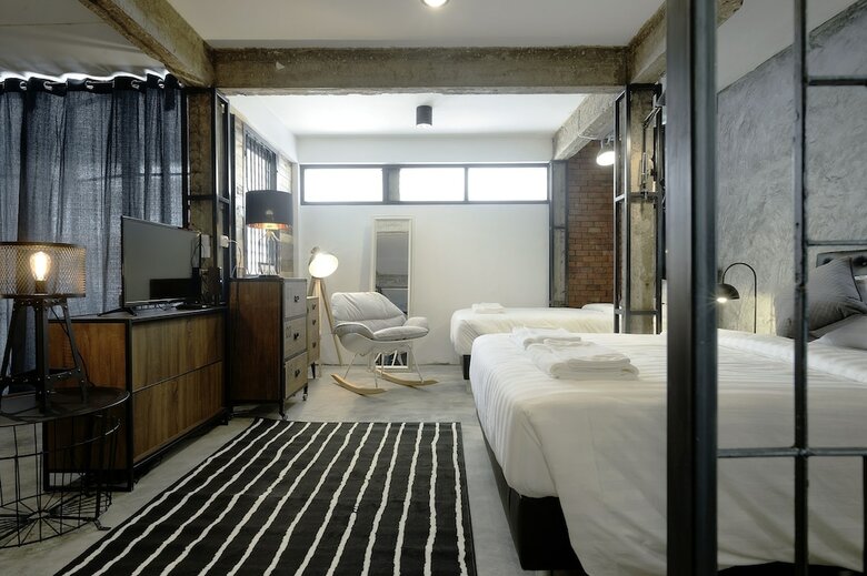Hotel Siam Square House