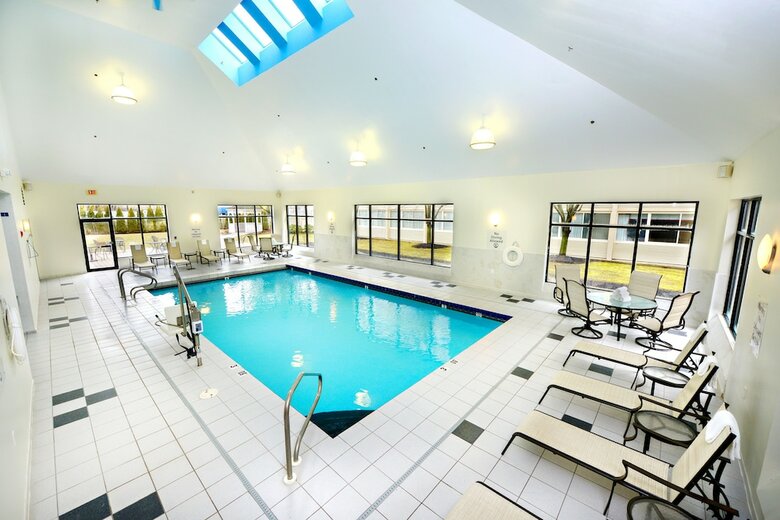 Holiday Inn Hotel & Suites Boston - Peabody