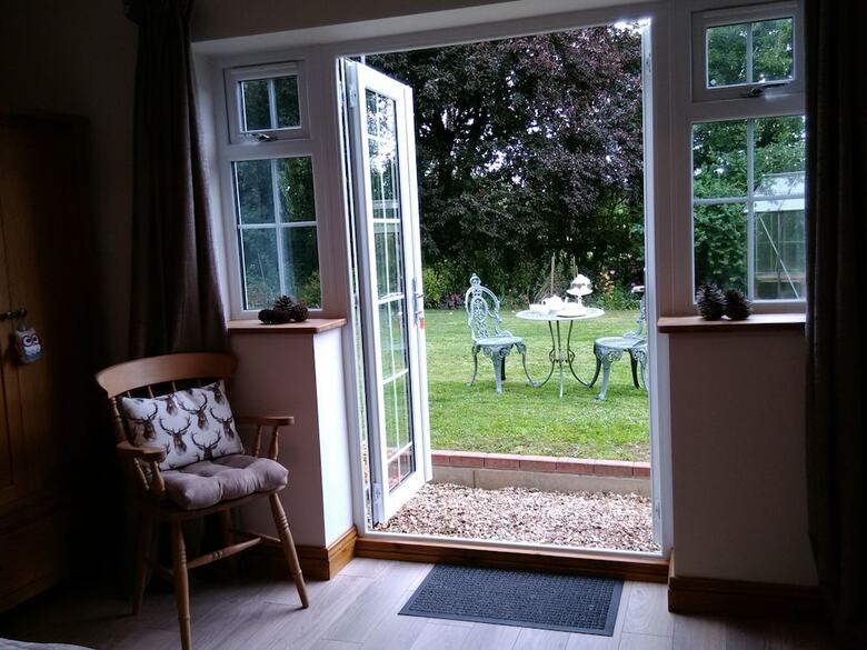 White Cottage B&B