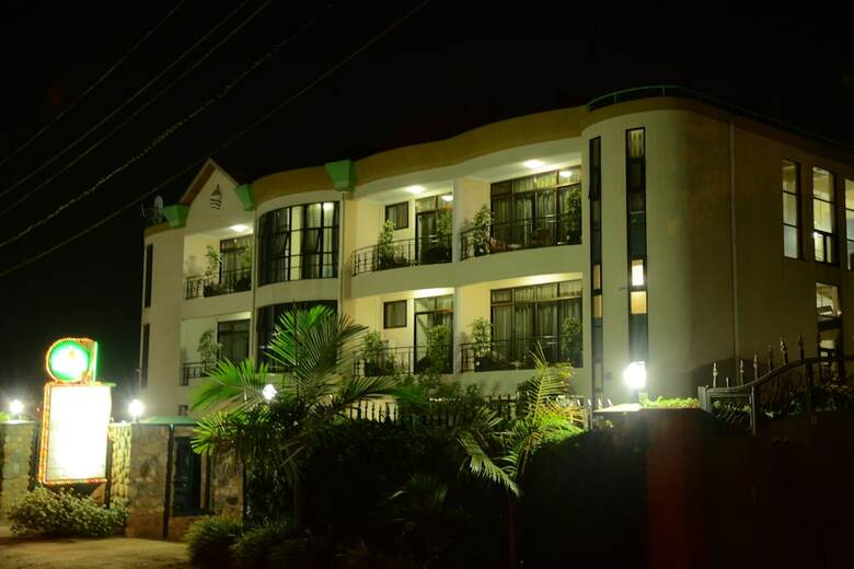 Five To Five Hotel