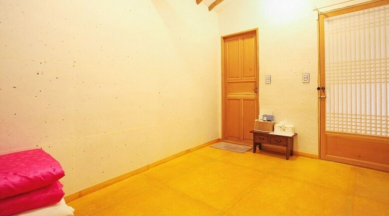 Hotel Jeonjuhanokvillage Sarangnamoo