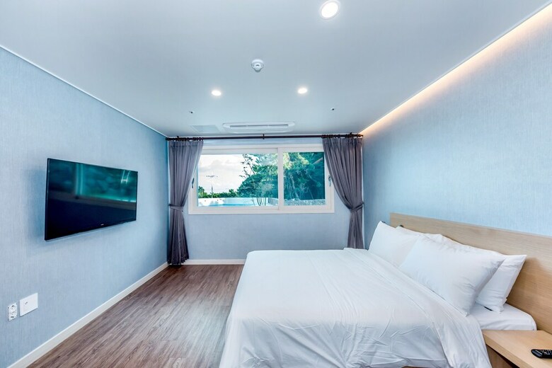 Jnb Family Hotel
