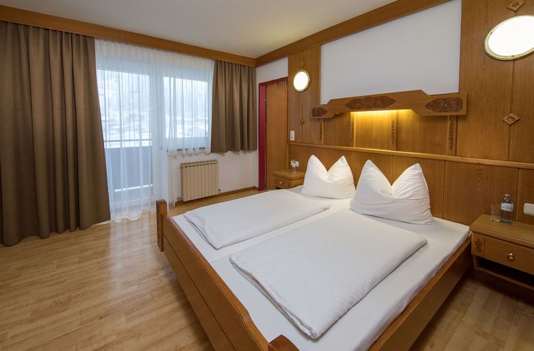 Hotel Toni