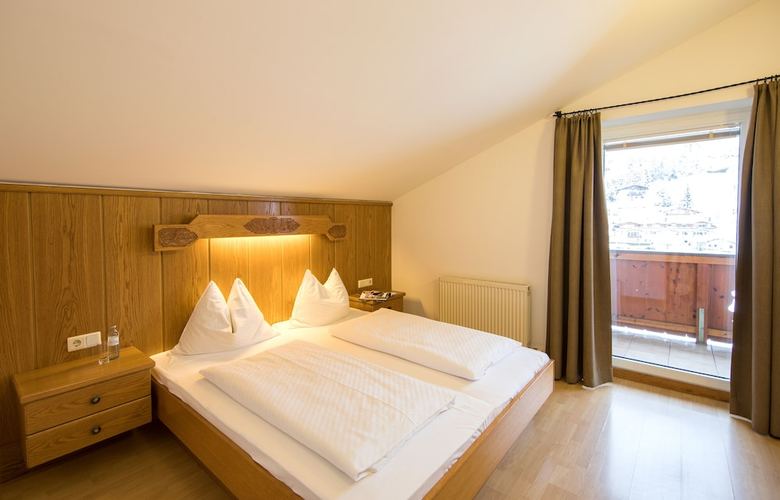 Hotel Toni