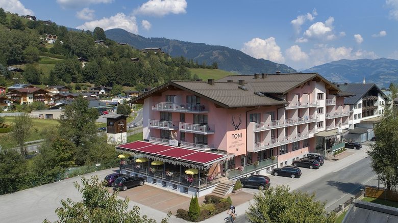 Hotel Toni