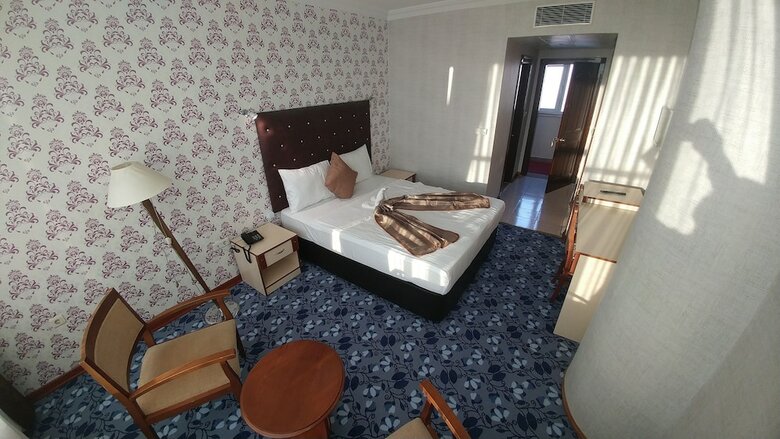 Hotel Lacin Park