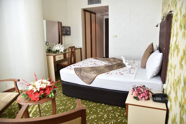 Hotel Lacin Park