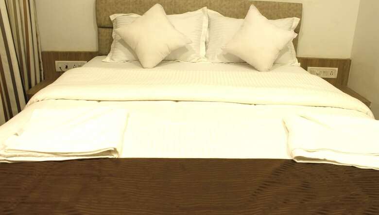 Bed & Breakfast Jai Malahar Residency