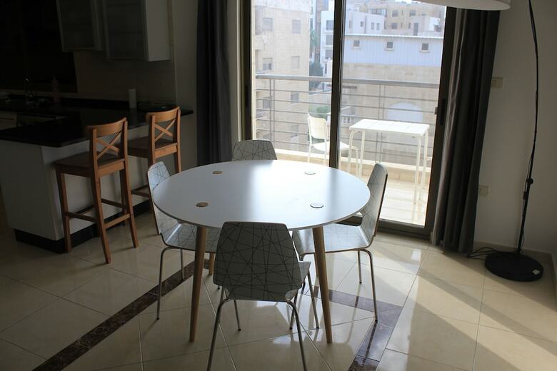 Apartamentos Cozy & Gated Compound
