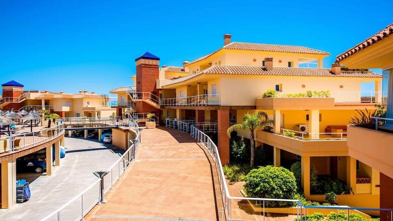 Malibu Apartments