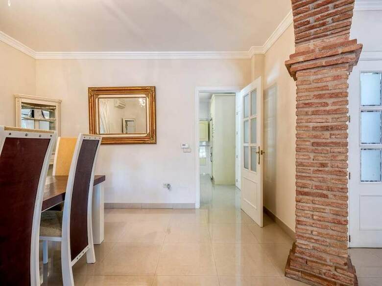 Villa Espa�a