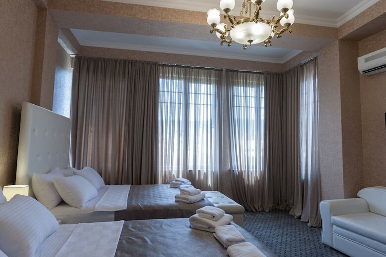 Hotel Piazza