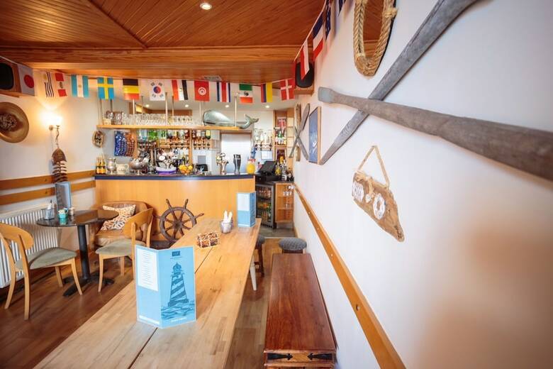 The Waterfront Hotel & Bistro