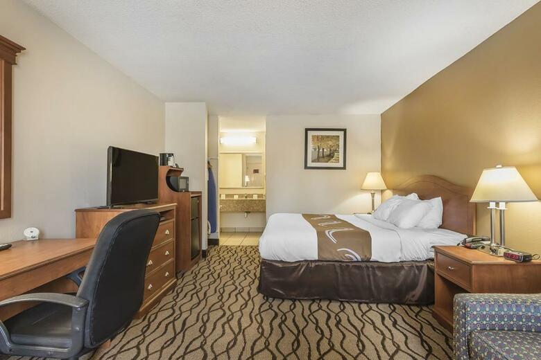 Hotel Quality Inn Charleston I-57