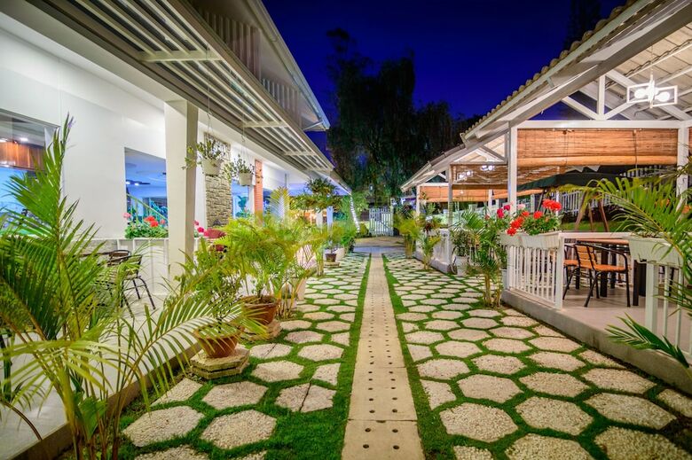Robins Villa