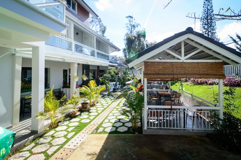 Robins Villa