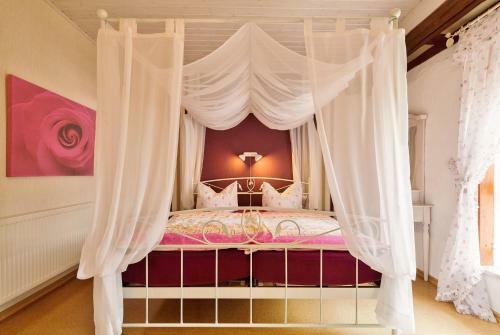 Hostal Wellnesspension Vier Napoleonslinden