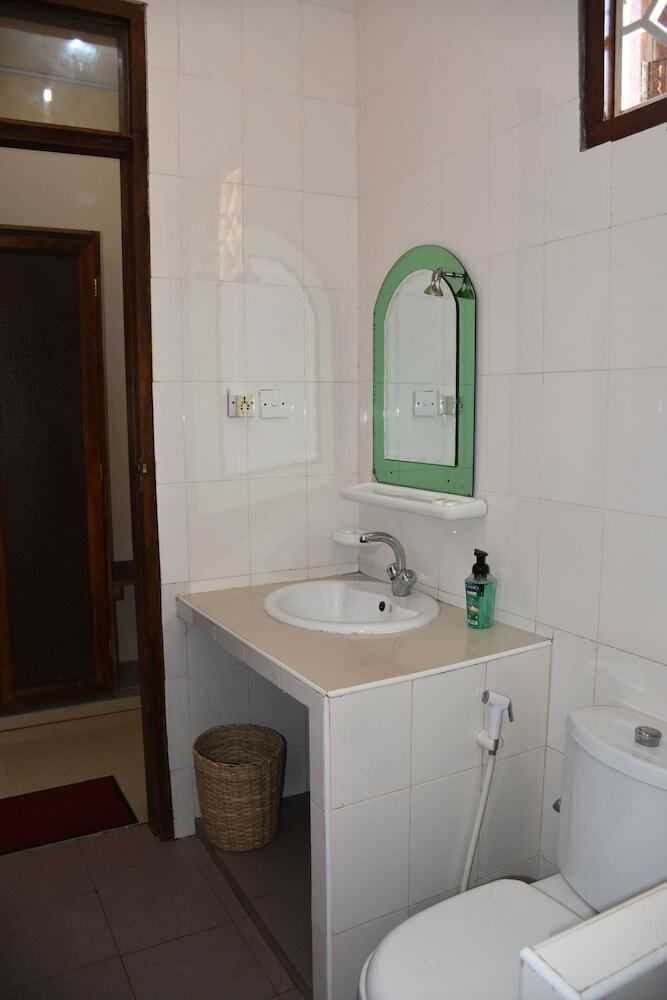 Pwani Silver Sand Beach Hotel