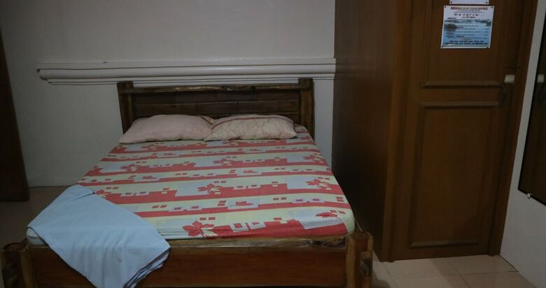 Hotel Hundred Isles' Room Rentals And Transient House