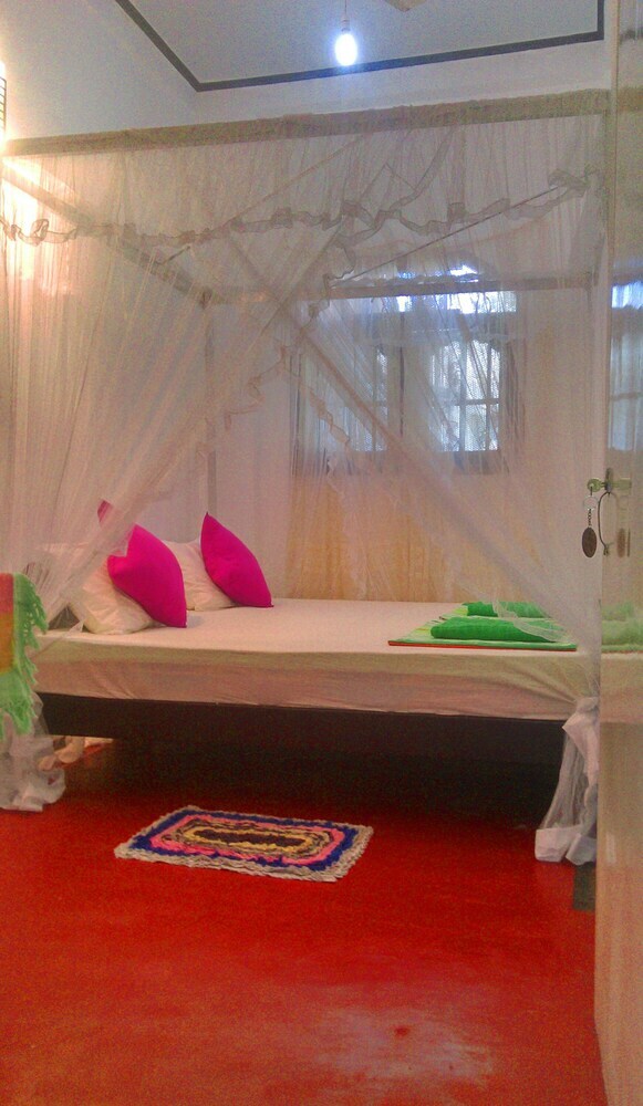 Hotel Aluthgedara Guest House