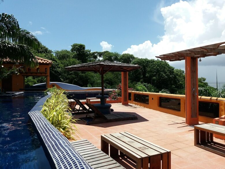 Reef View Pavilion Villas And Condos