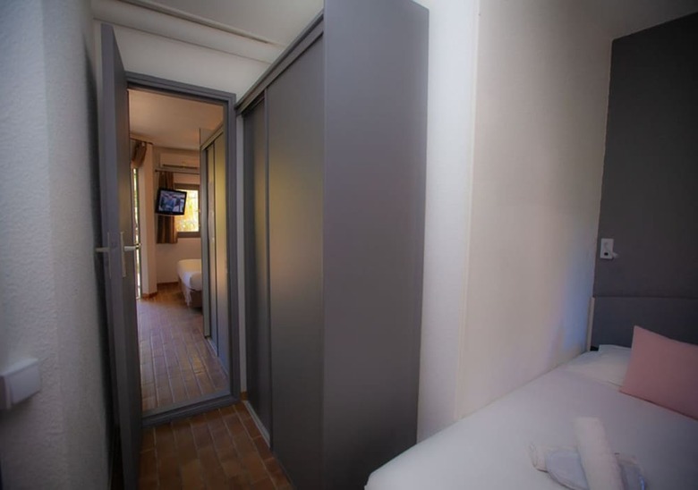 Marina Hotel Club
