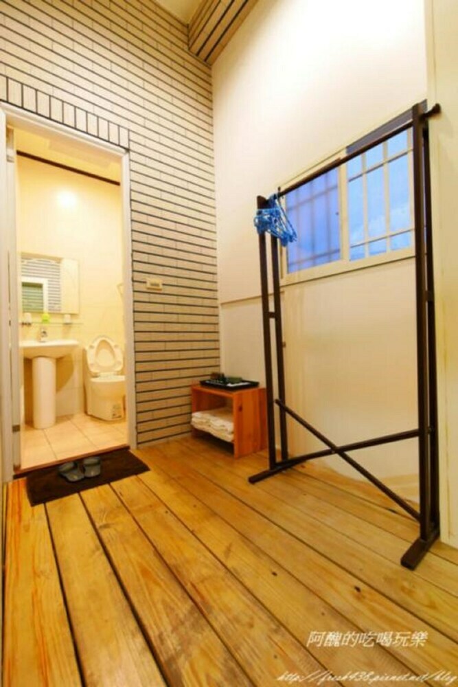Hotel Happiness Yes Hostel