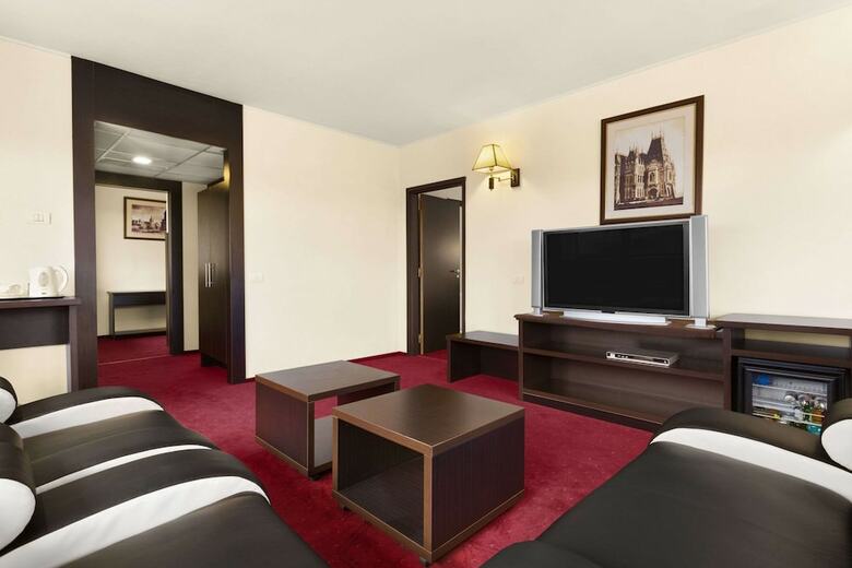 Hotel Ramada By Wyndham Iasi City Centre