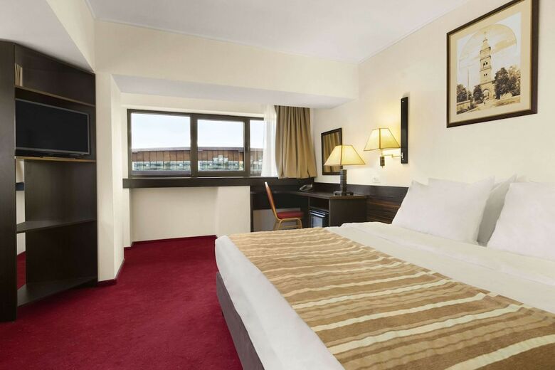 Hotel Ramada By Wyndham Iasi City Centre