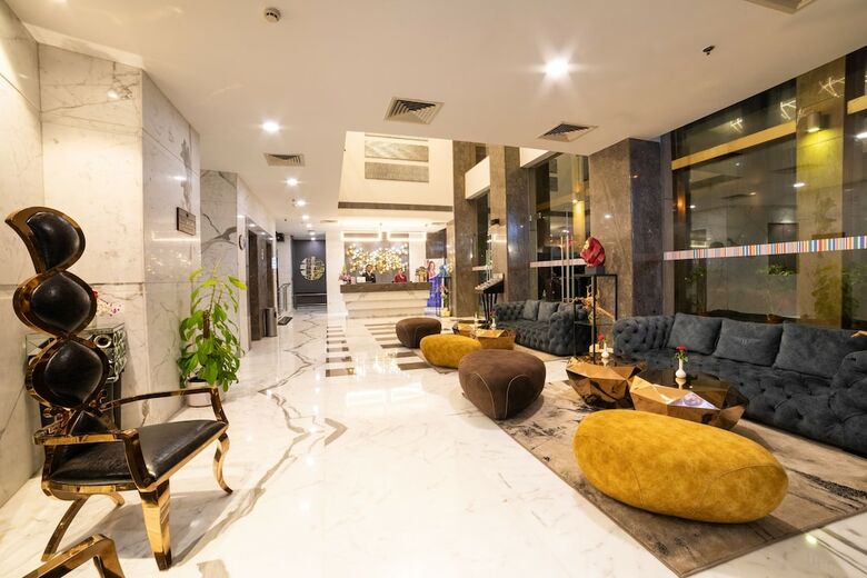 Hotel Grand Hometel Malad