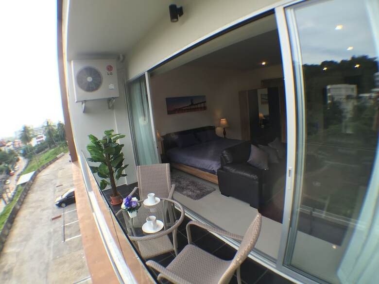 Apartamentos Seventh Condo Karon