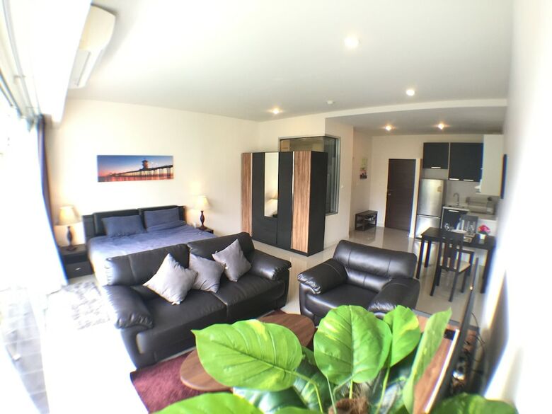Apartamentos Seventh Condo Karon