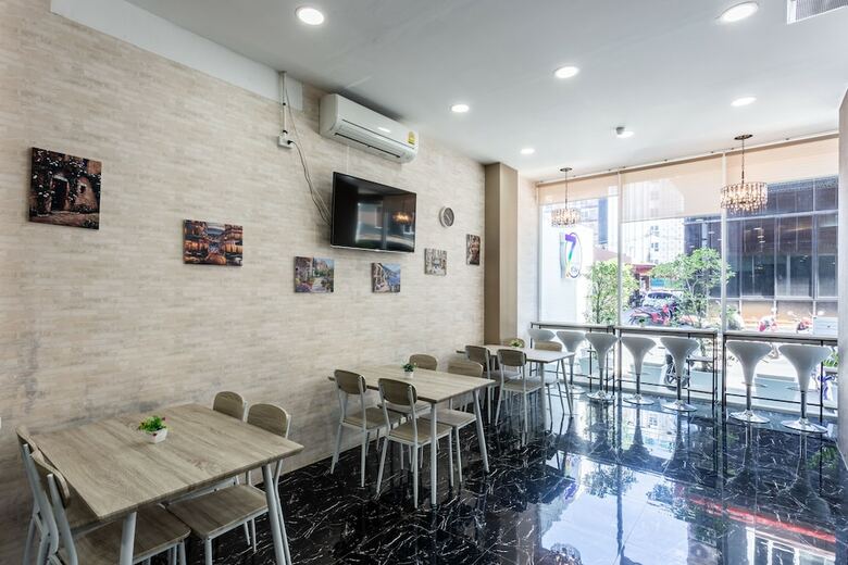 7q Bangla Hotel