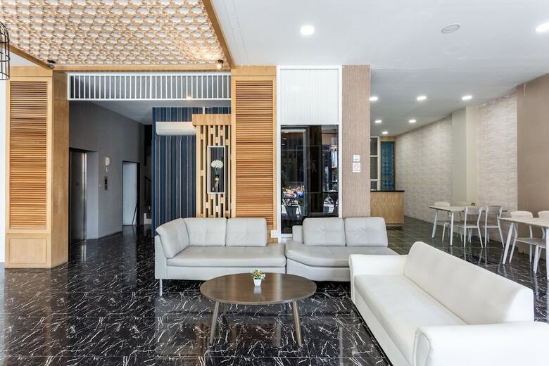 7q Bangla Hotel