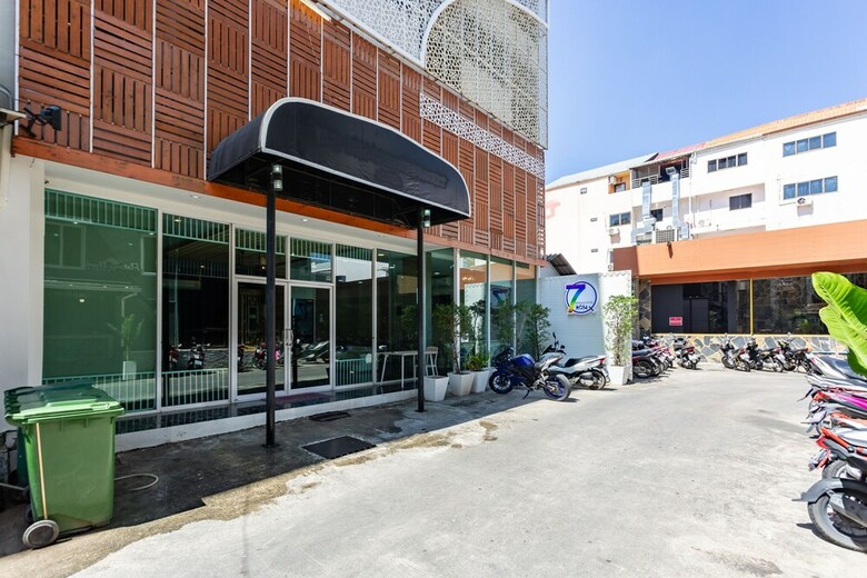 7q Bangla Hotel