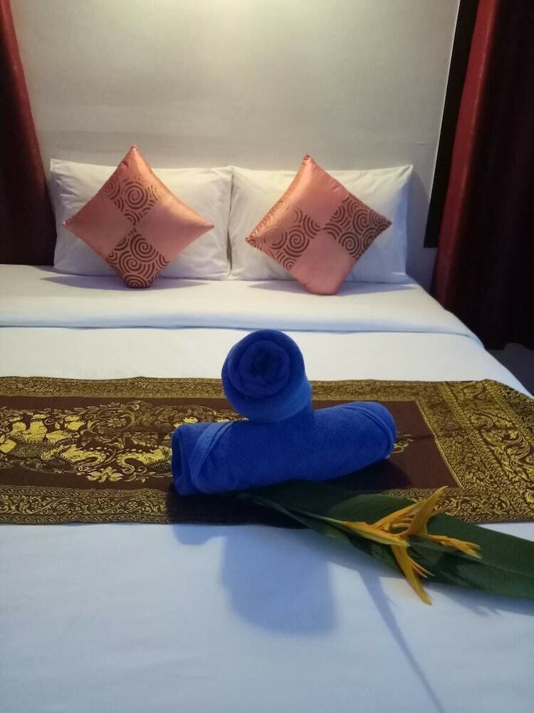 Hotel Baan Reenaa Lanta