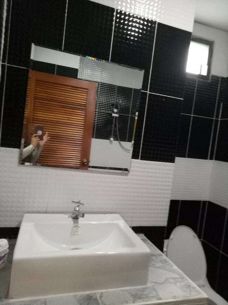 Hotel Baan Reenaa Lanta