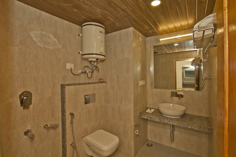 Hotel Sarthak Regency