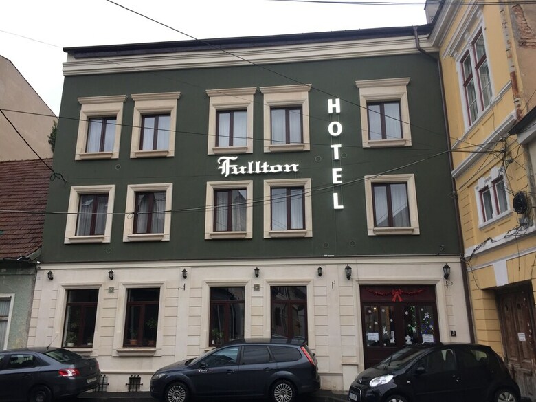 Fullton Hotel