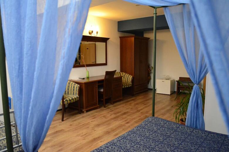 Fullton Hotel