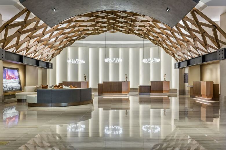 Omni Louisville Hotel