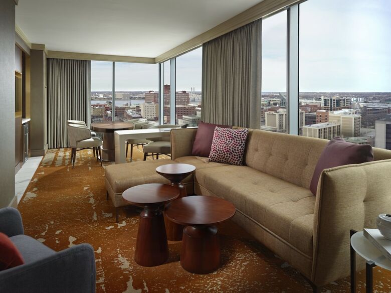 Omni Louisville Hotel