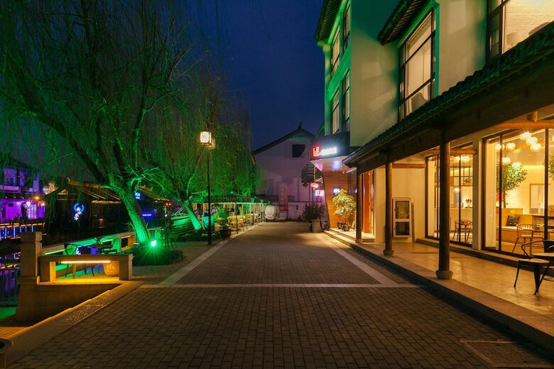 Bed & Breakfast Stay In Joy Yuedu Tongli