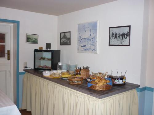 Hostal Pension Sturmm�we