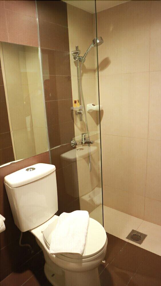 Tacloban Plaza Hotel