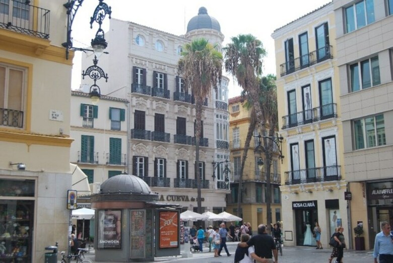 Apartamentos Plaza De F�lix S�enz City Center