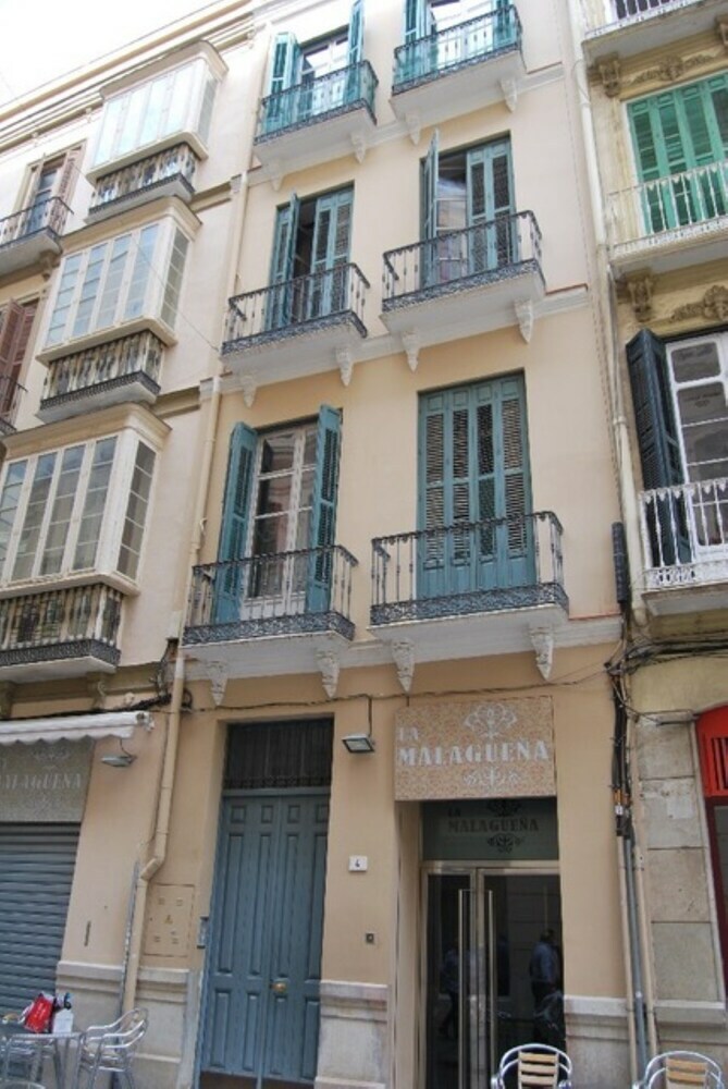 Apartamentos Plaza De F�lix S�enz City Center