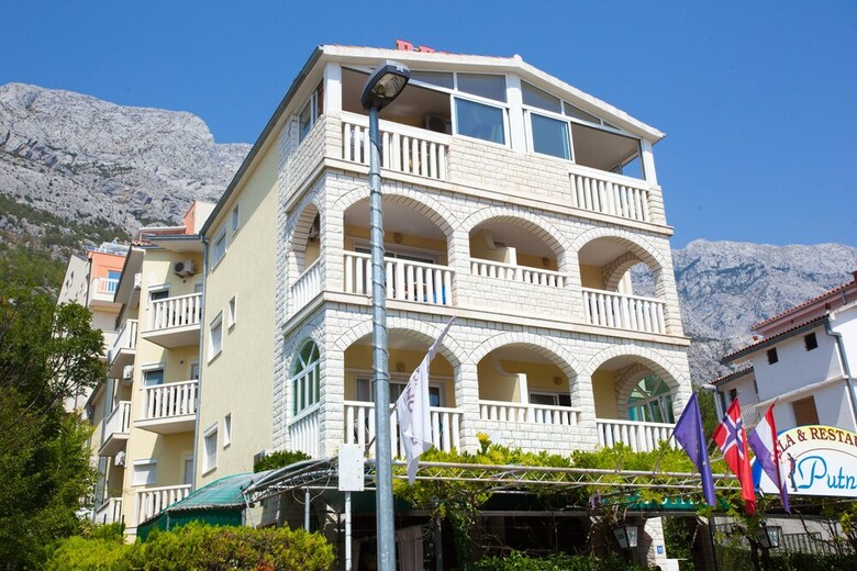 Apartments Putnik