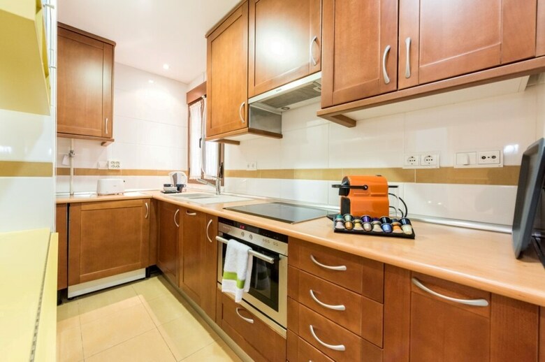 Apartamentos Alcal� City Center