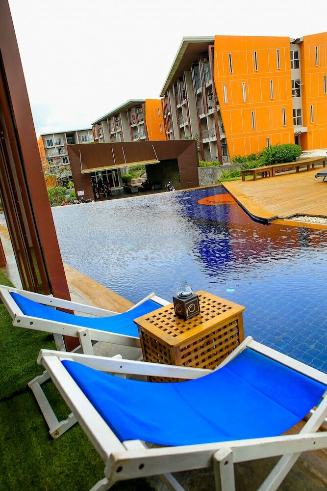 Hotel Pool Access By Punnpreeda Beach Resort